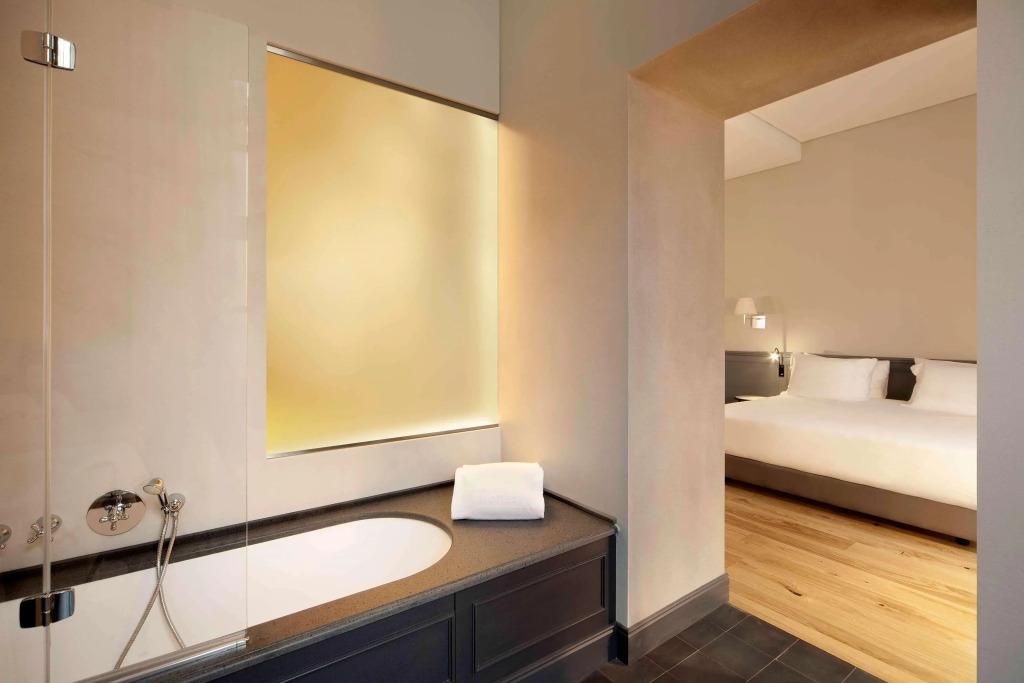 hotel image 13