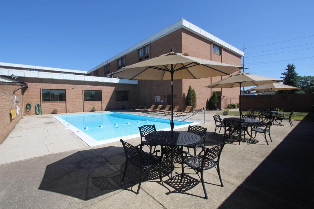 hotel image 9