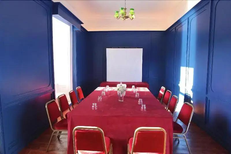 hotel image 12