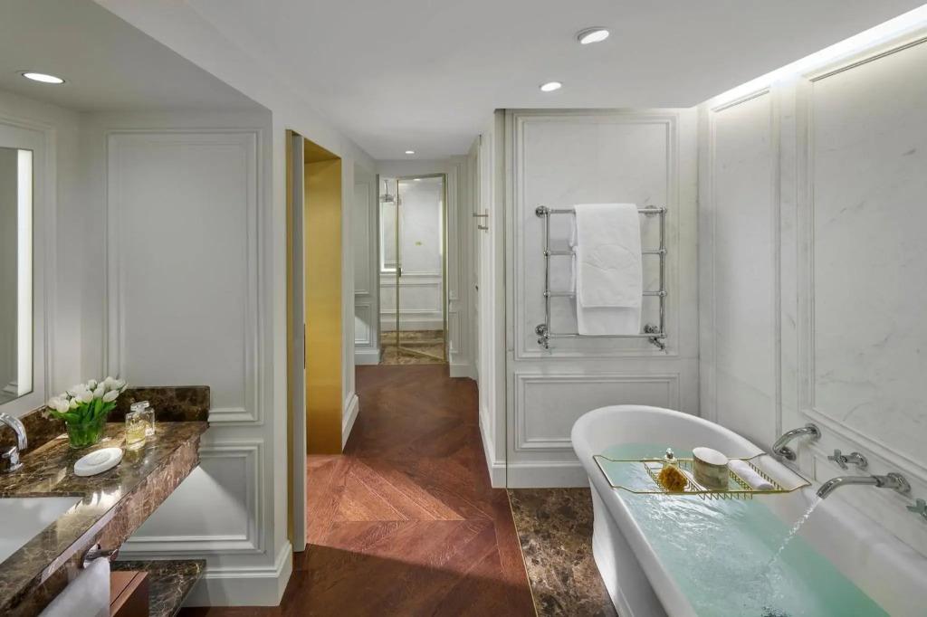 hotel image 13