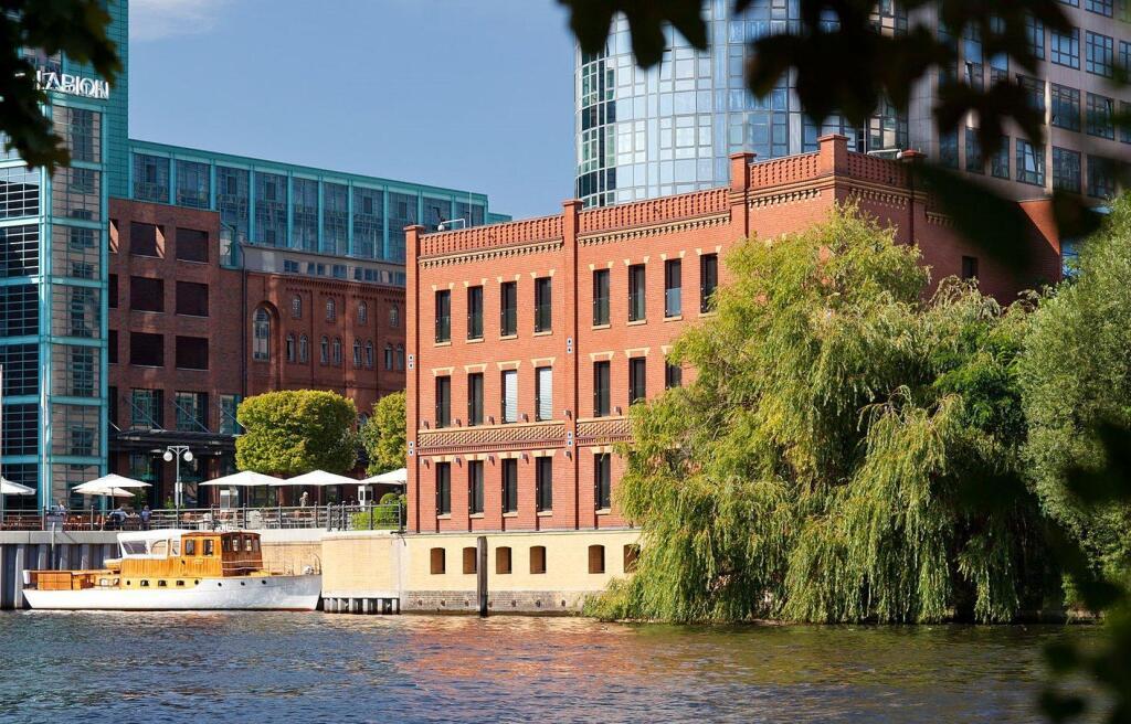 hotel image 13