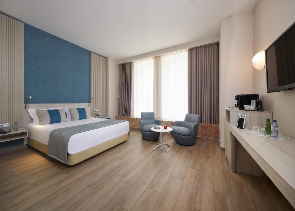 hotel image 13