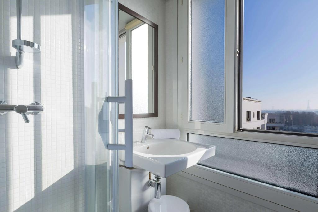 hotel image 16