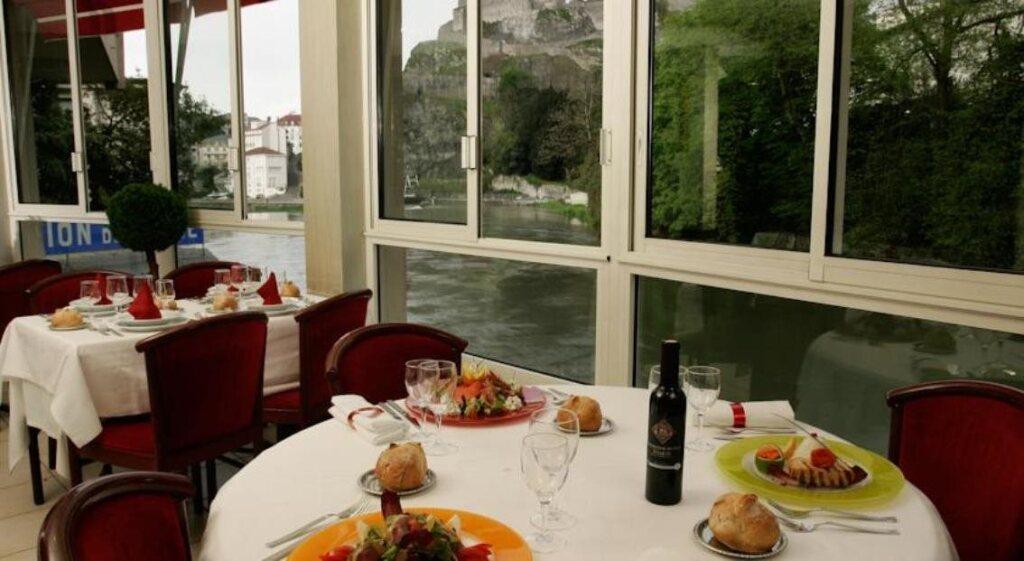 hotel image 8