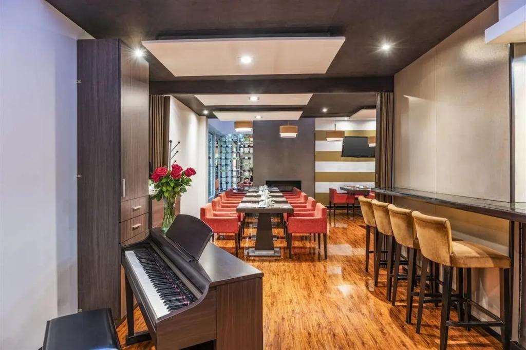 hotel image 37