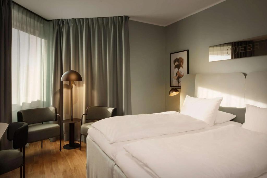 hotel image 13