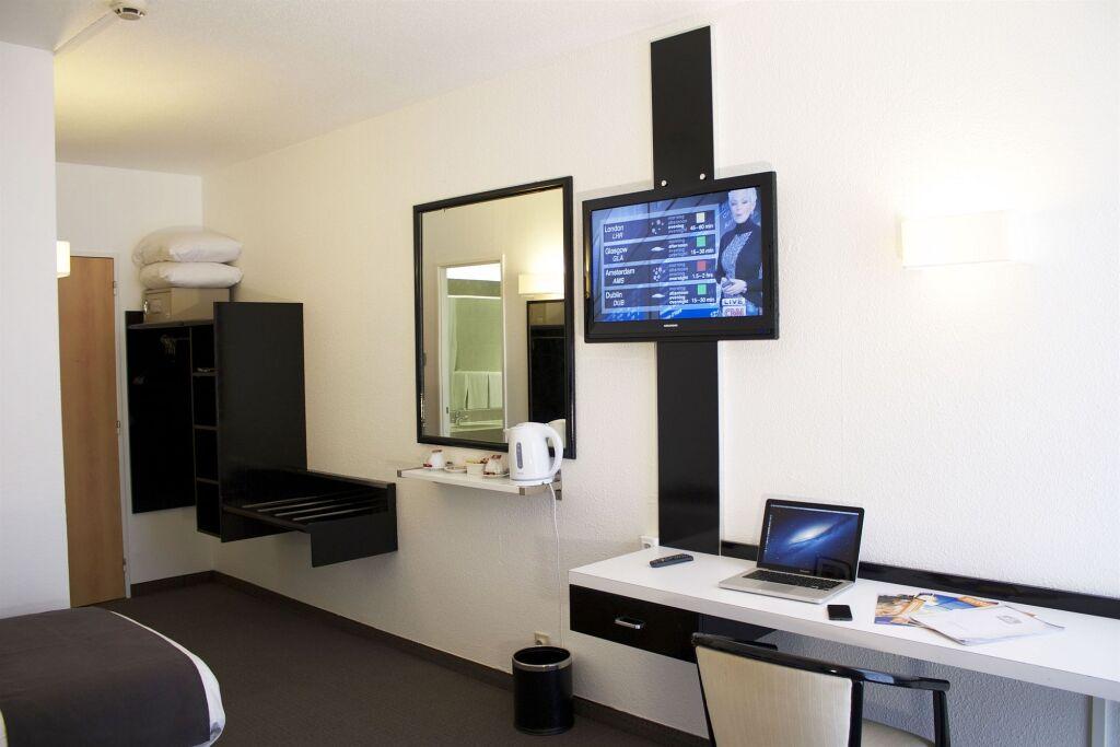 hotel image 10
