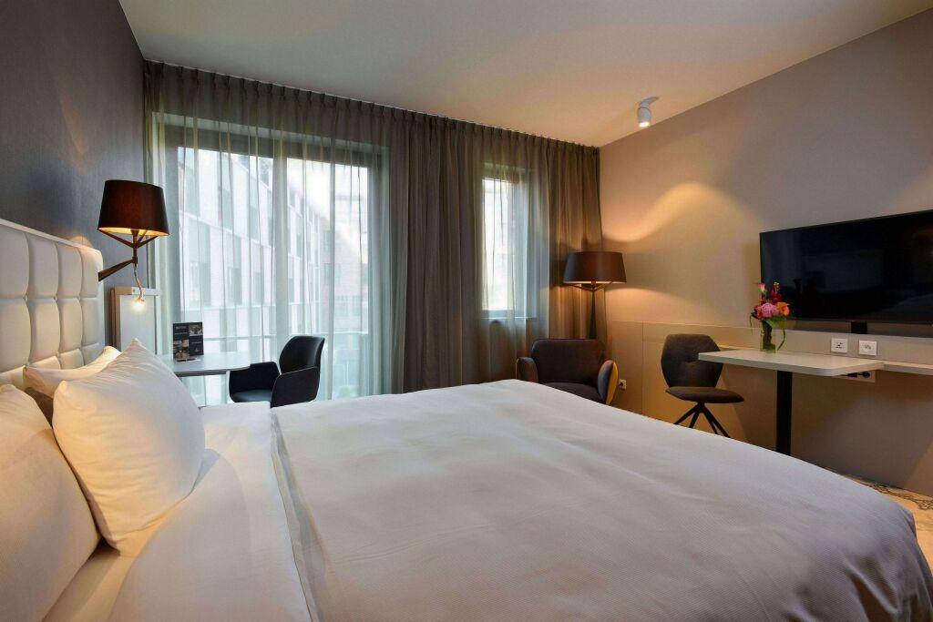hotel image 12
