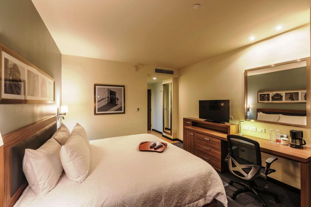 hotel image 16