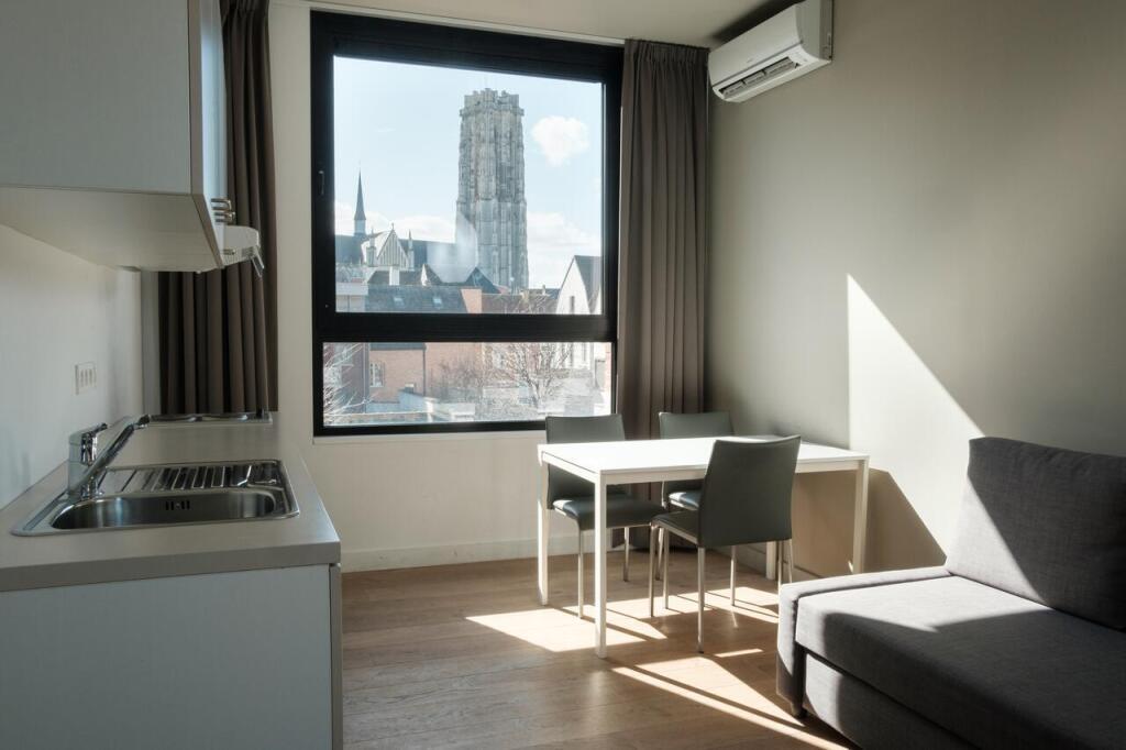 hotel image 16