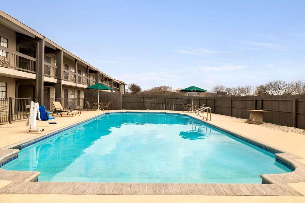 hotel image 7
