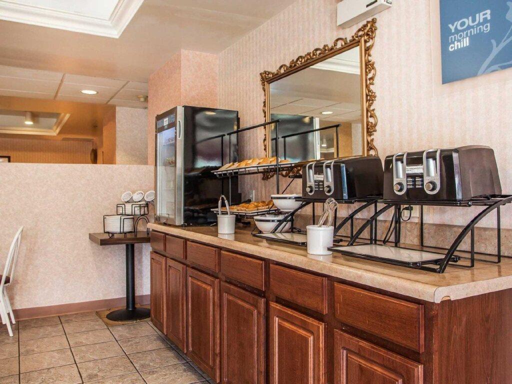 hotel image 10