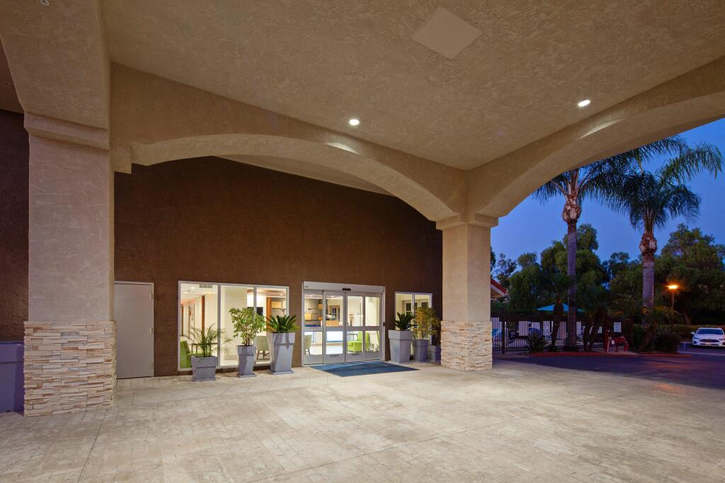 hotel image 13