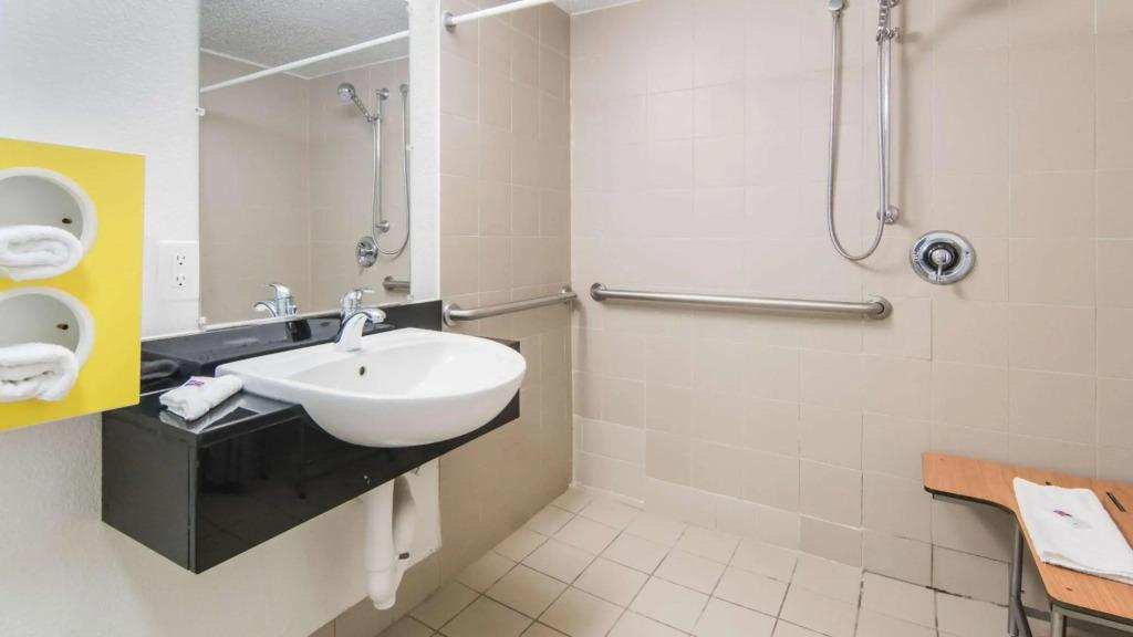 hotel image 16