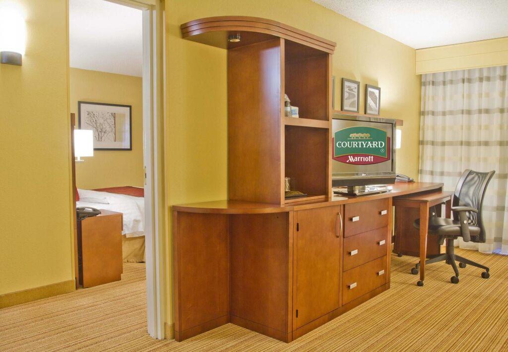 hotel image 16