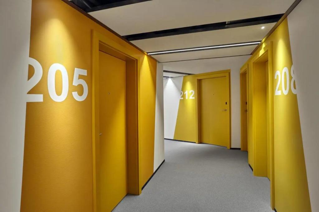 hotel image 13