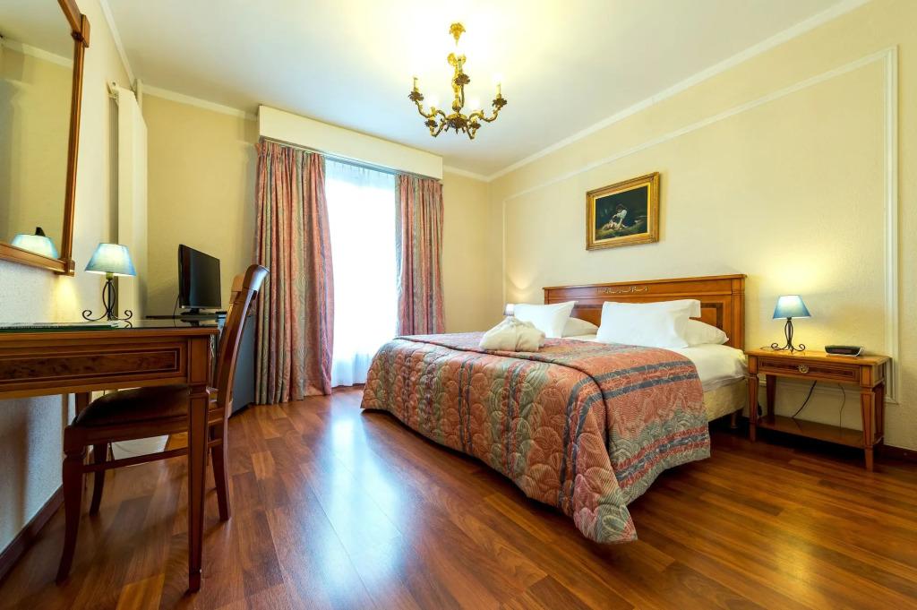hotel image 16