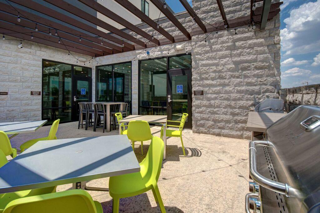 hotel image 13