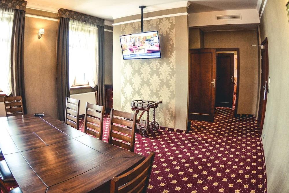 hotel image 16