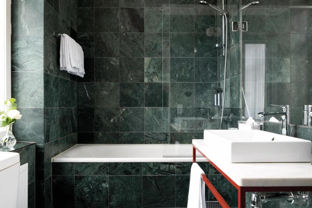 hotel image 12