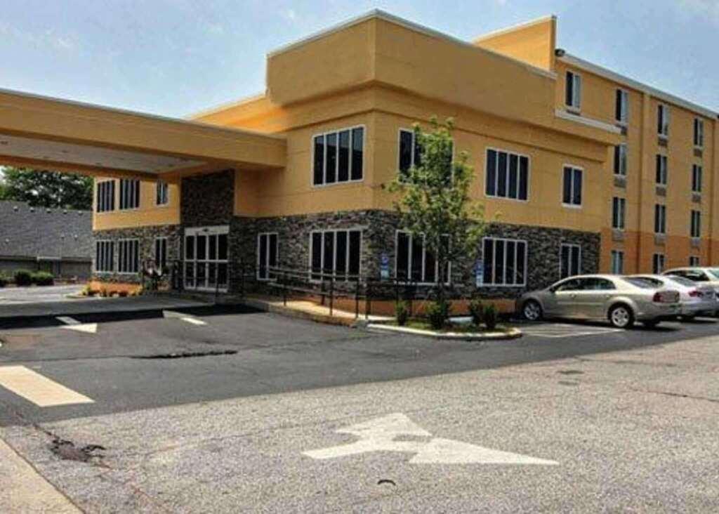 hotel image 10