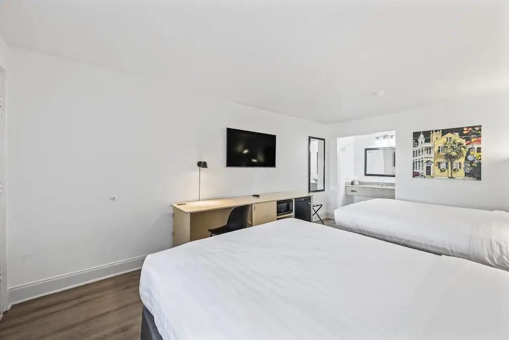 hotel image 8