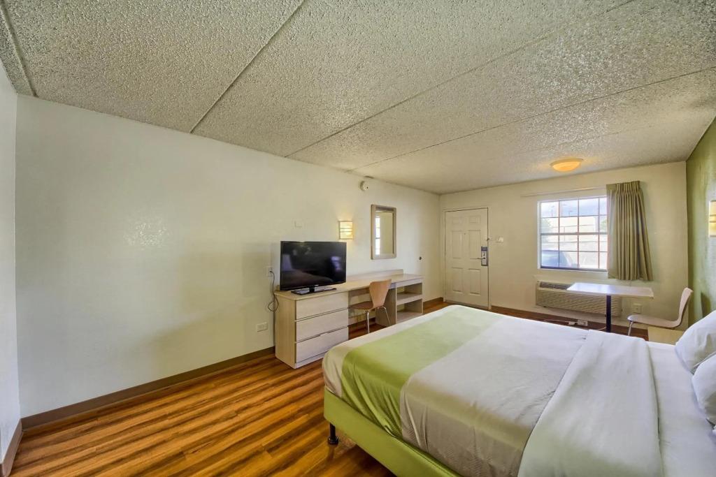 hotel image 11