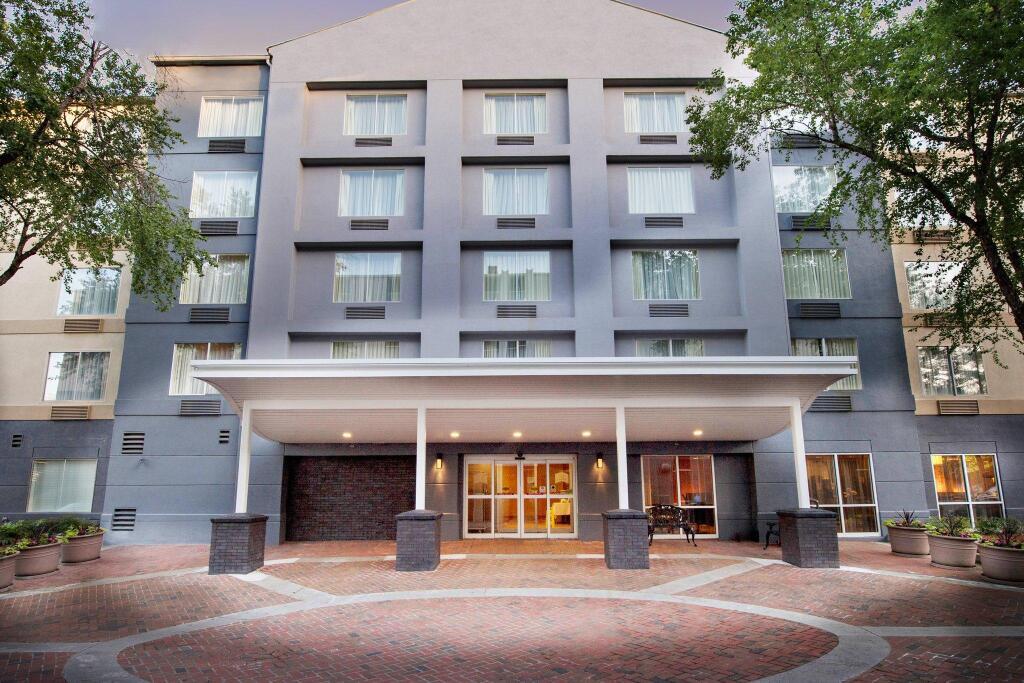 hotel image 11