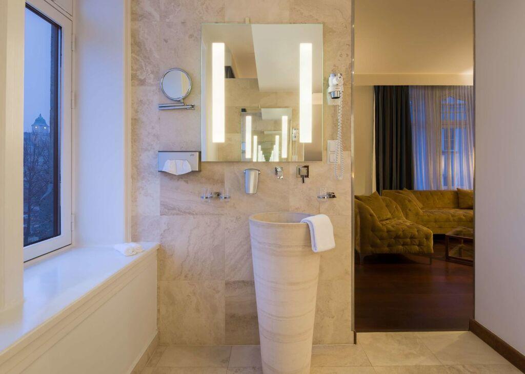 hotel image 7