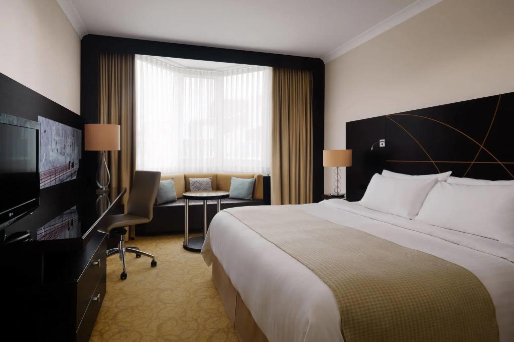 hotel image 16