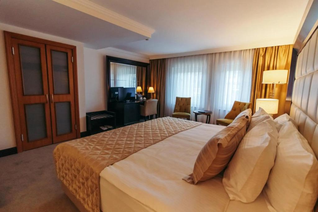 hotel image 16