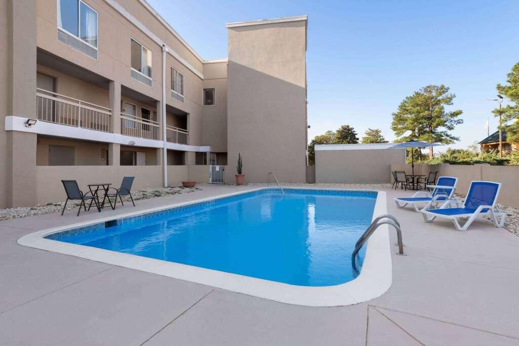hotel image 13