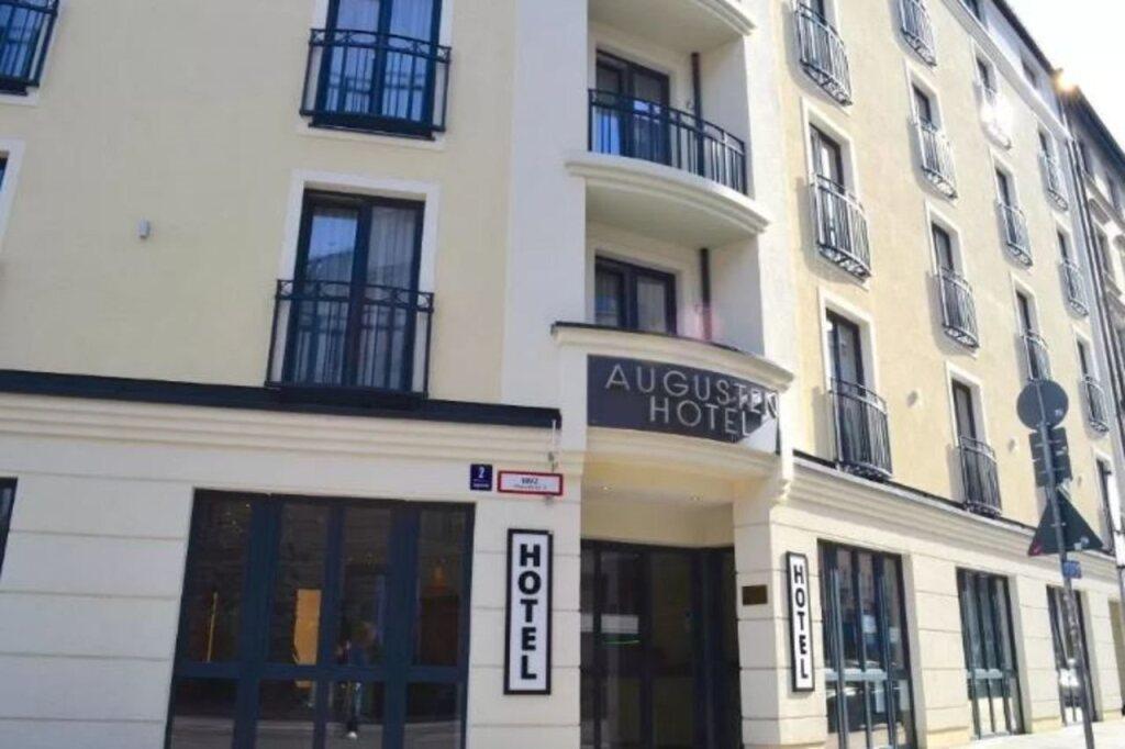 hotel image 12