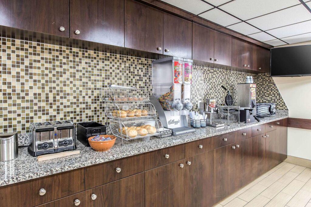 hotel image 10