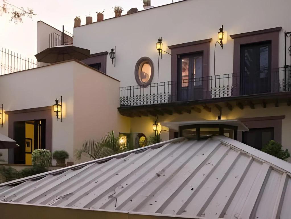 hotel image 9