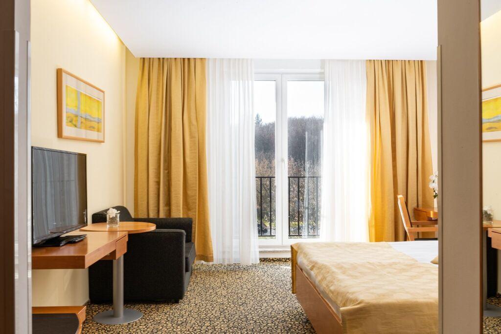 hotel image 13