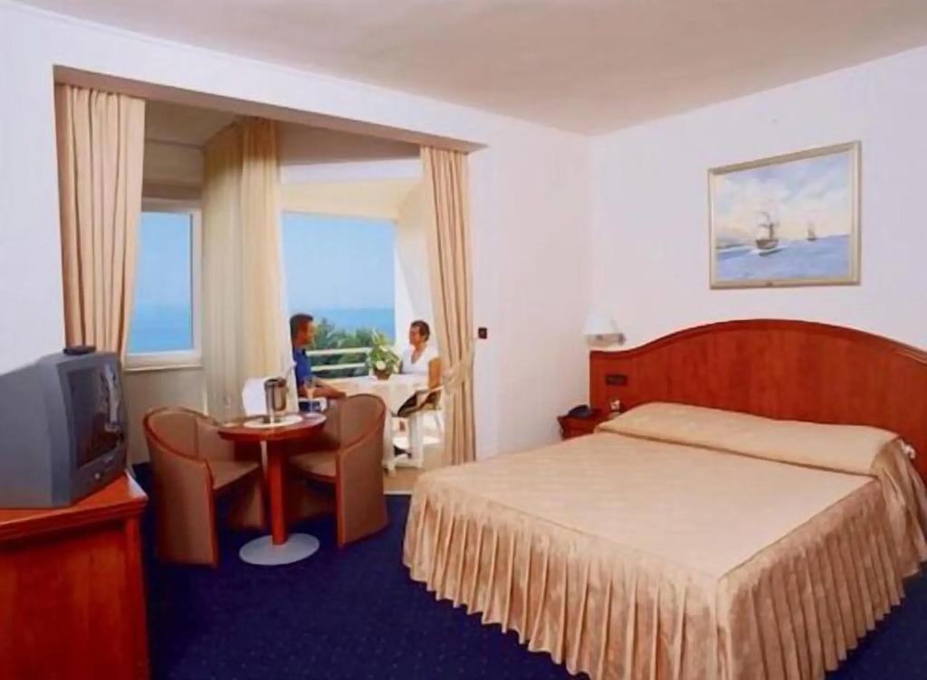 hotel image 13