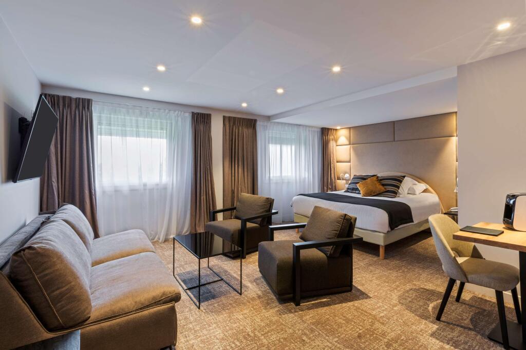 hotel image 12