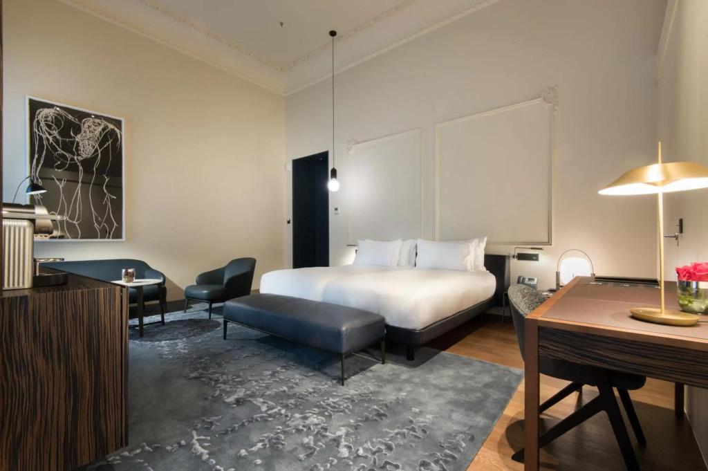 hotel image 10