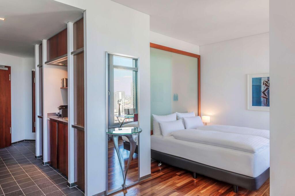 hotel image 10