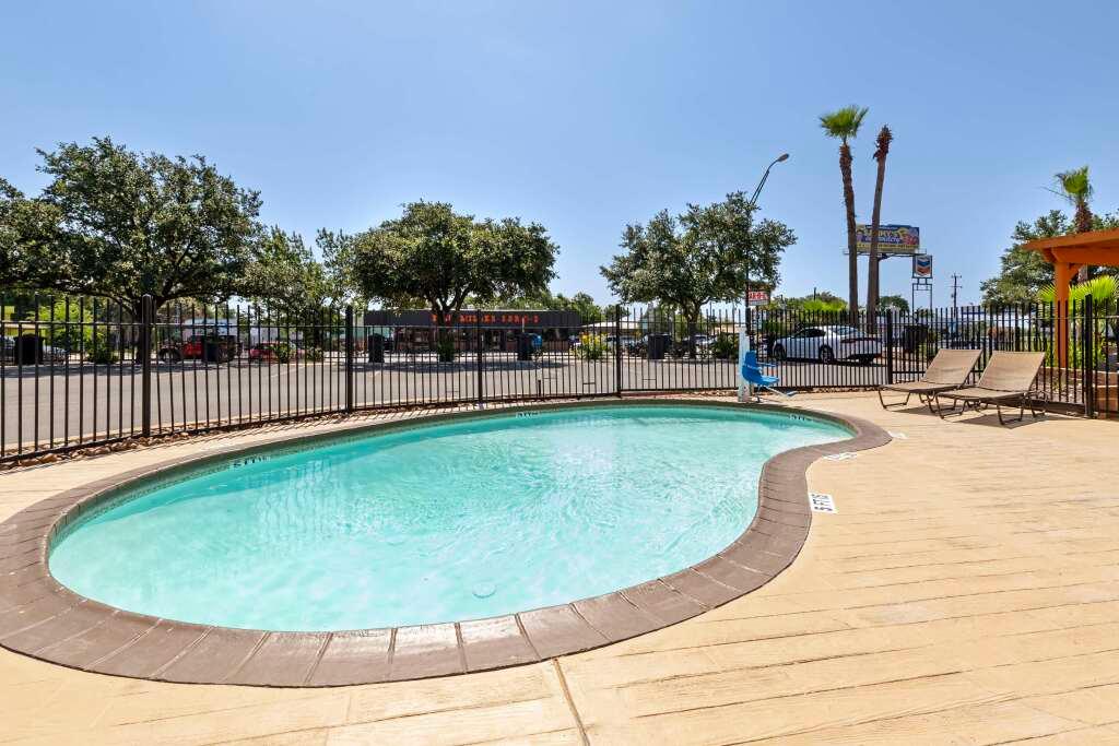 hotel image 35
