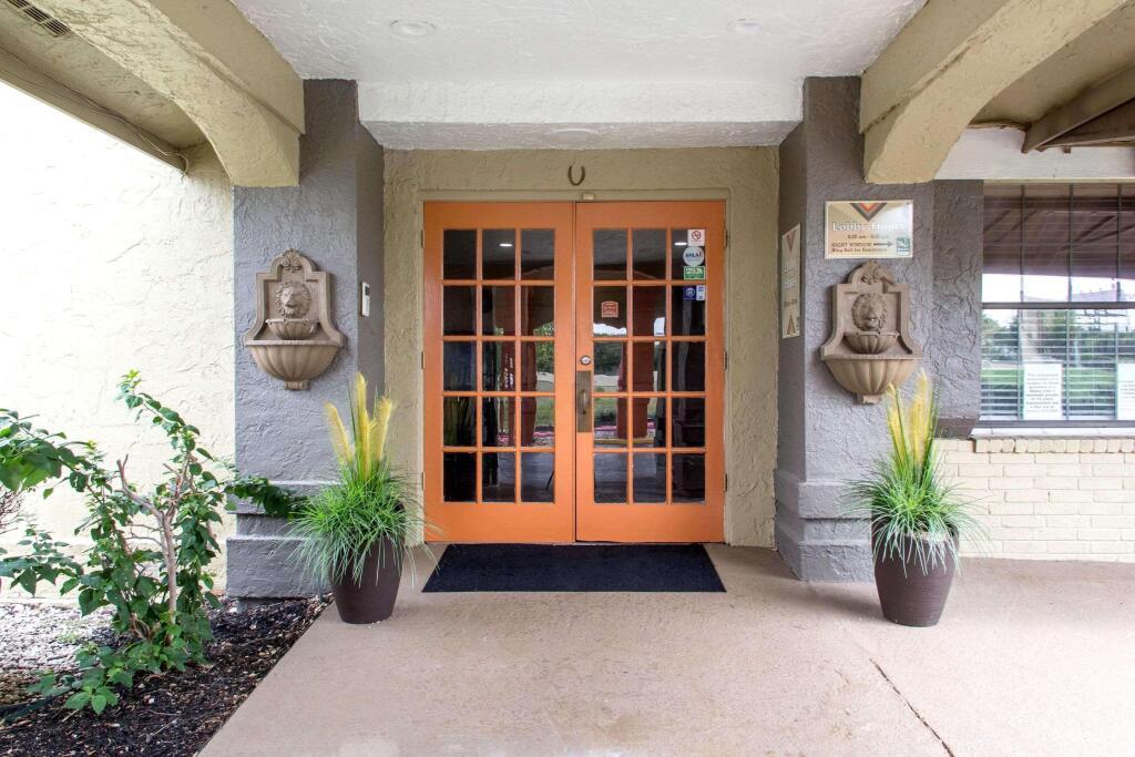 hotel image 13