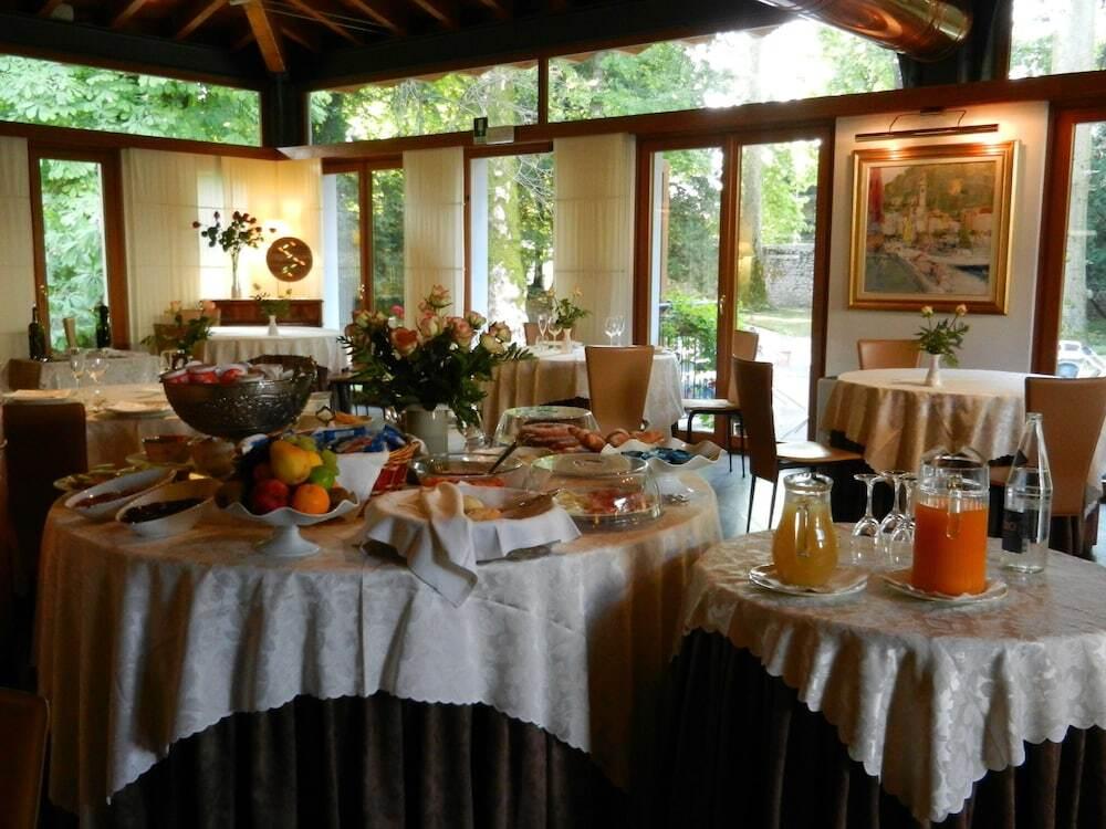 hotel image 13