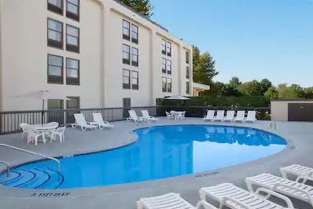 hotel image 16