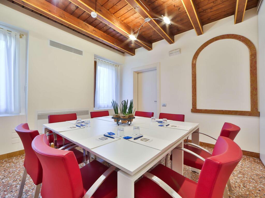 hotel image 13