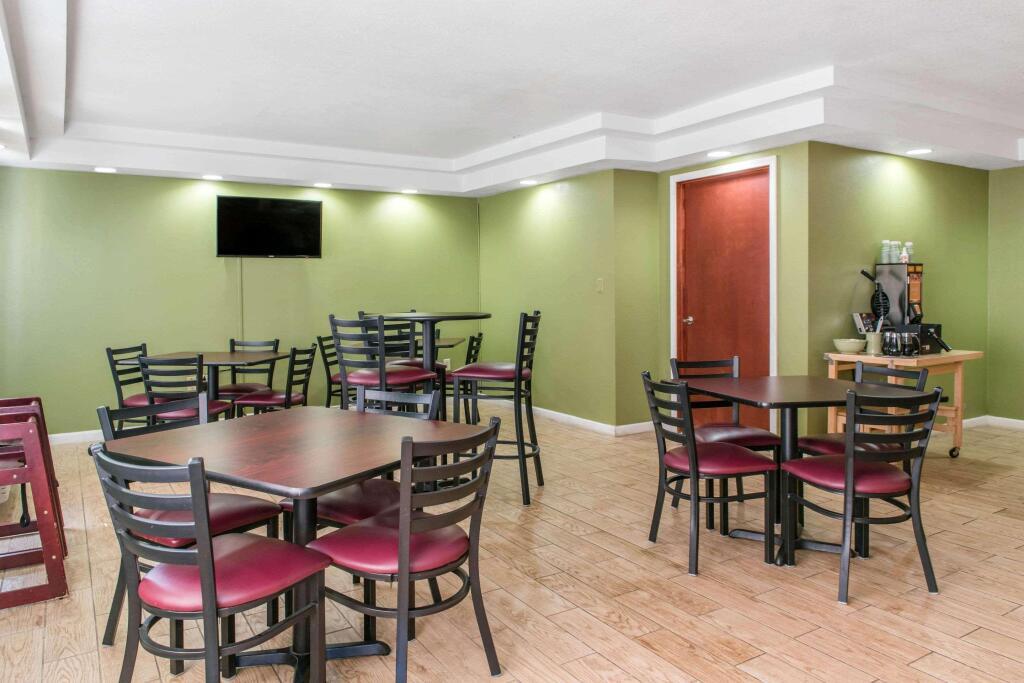 hotel image 11