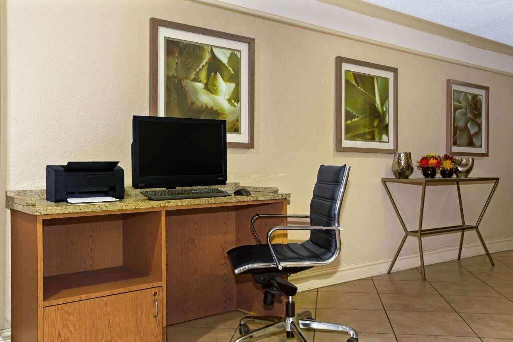 hotel image 11