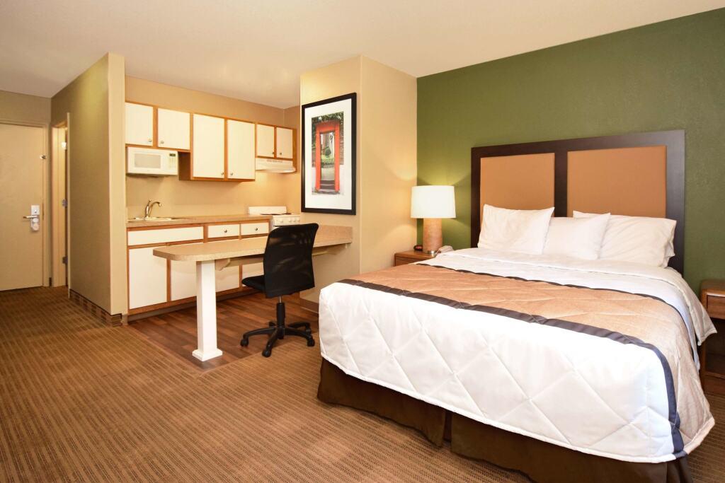 hotel image 12