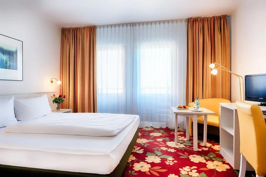 hotel image 9