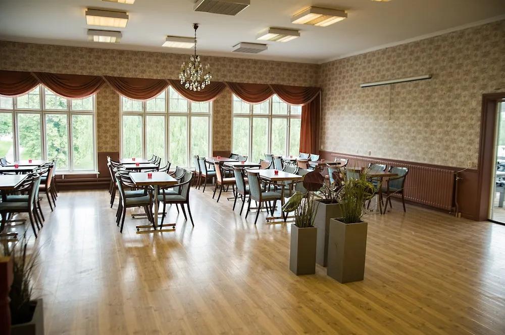 hotel image 10